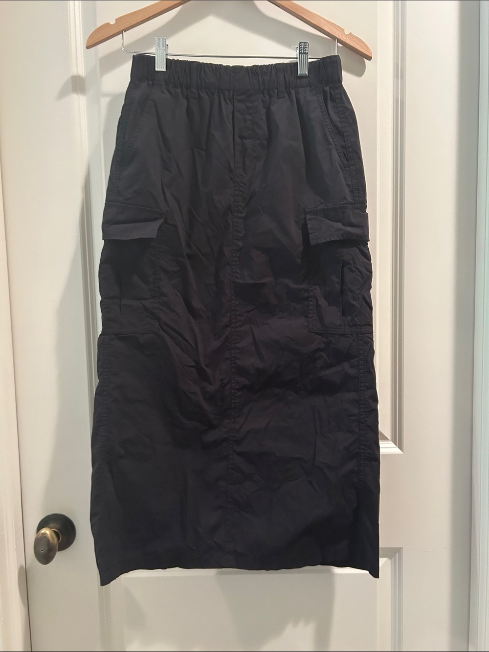 Uniqlo Classic PullOn Black Cargo Utility Skirt elastic waistband pockets size S